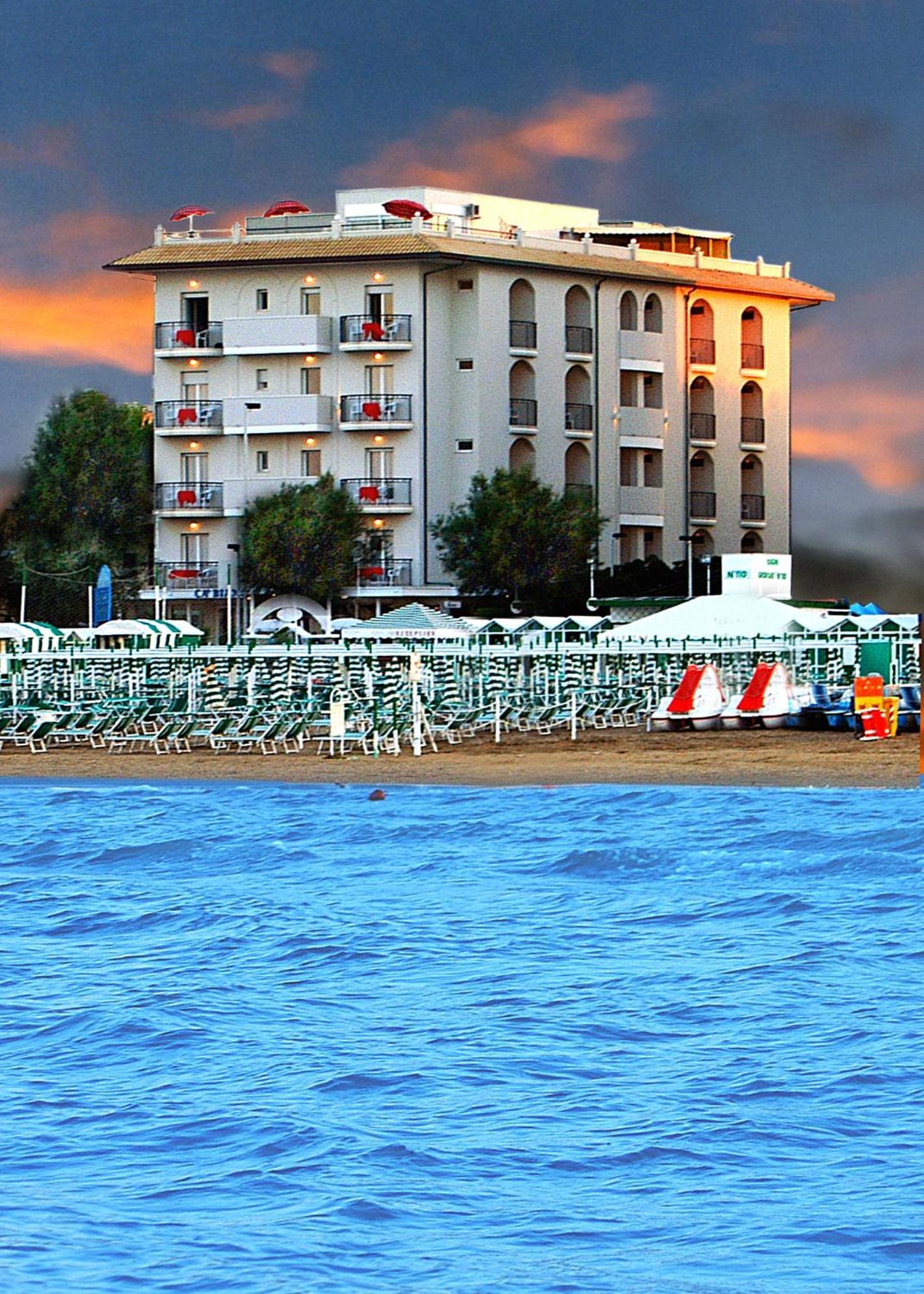 Hotel Ca' Bianca Riccione Kültér fotó